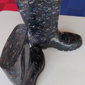 Floral Patterned Rain Boots